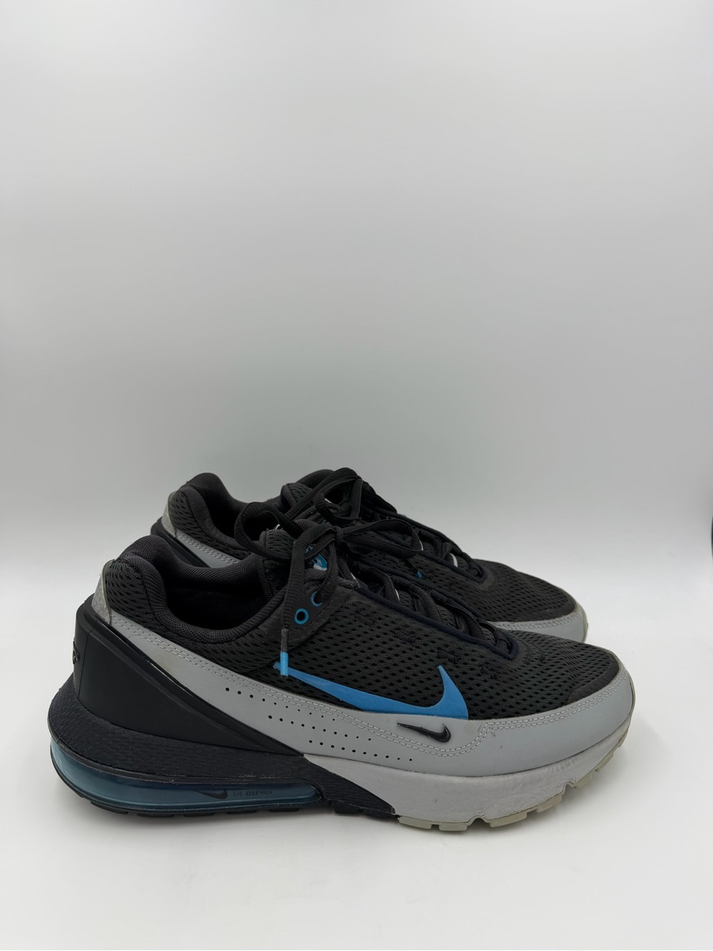 Nike Air Max Pulse Black Laser Blue Grey Sneakers DR0453-002 Men’s 9 US
